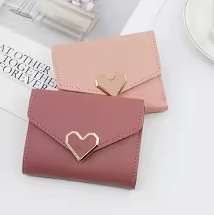 Cartera Femenina con Diseño de Corazón